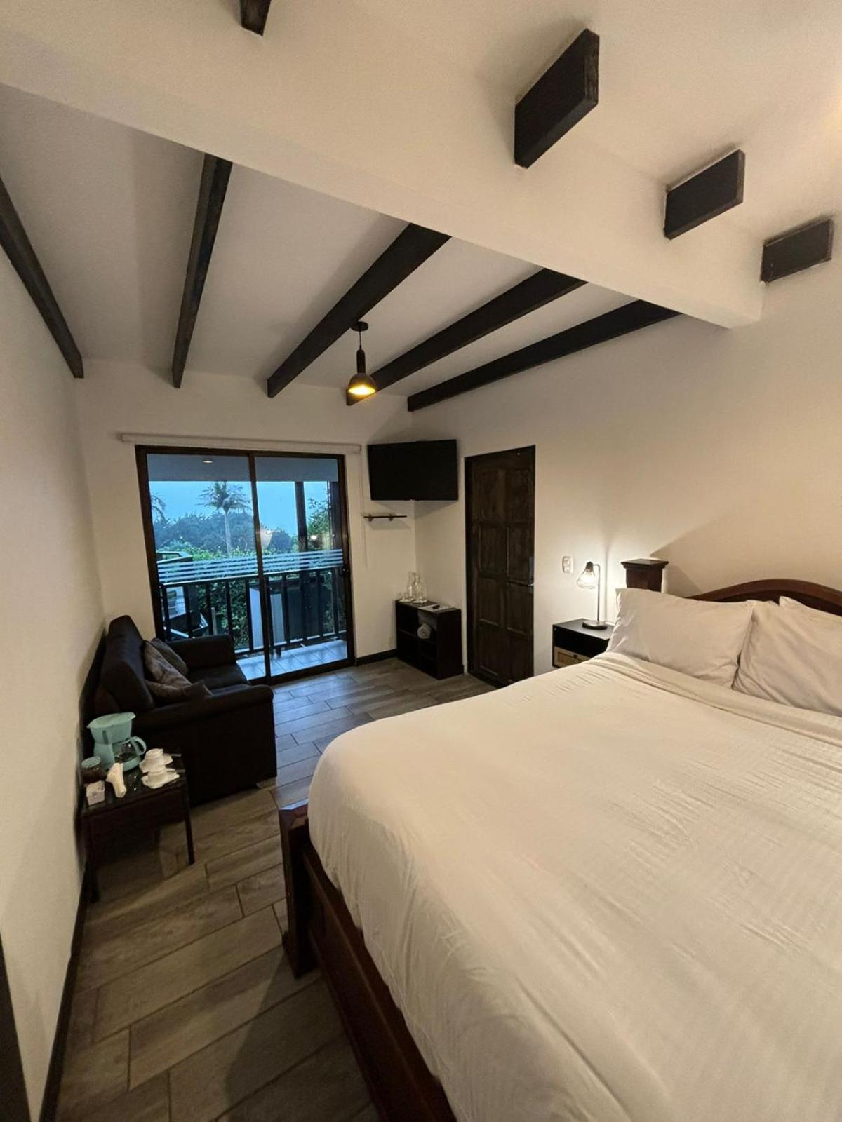 Hotel Vistas Del Conde Heredia Zewnętrze zdjęcie